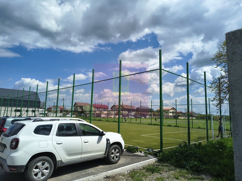 Posta -Teren 12.450mp pretabil hala/rezidential la 150ml de utilitati